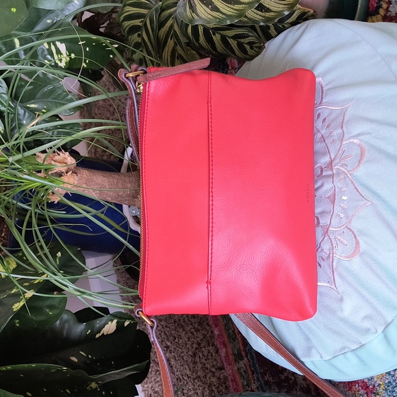 Fossil Coral Quilted Leather Purse - Picture 3 of 8